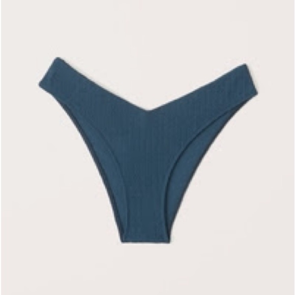 NWT: high leg cheeky bikini bottom